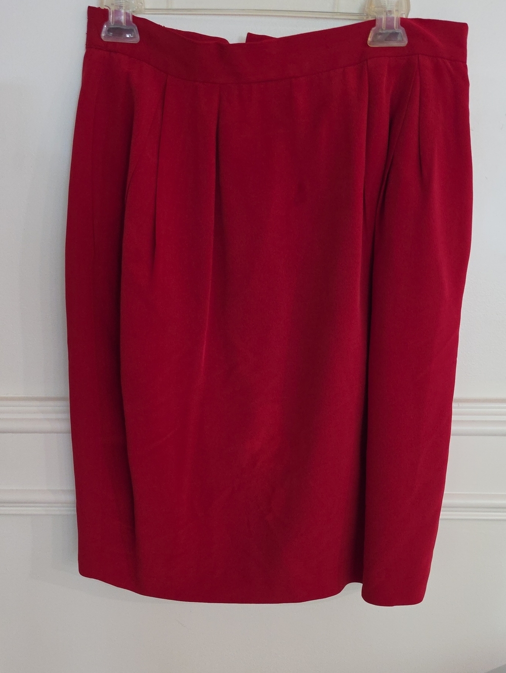 Dana Buchman Classic Red Women’s Pencil Skirt.